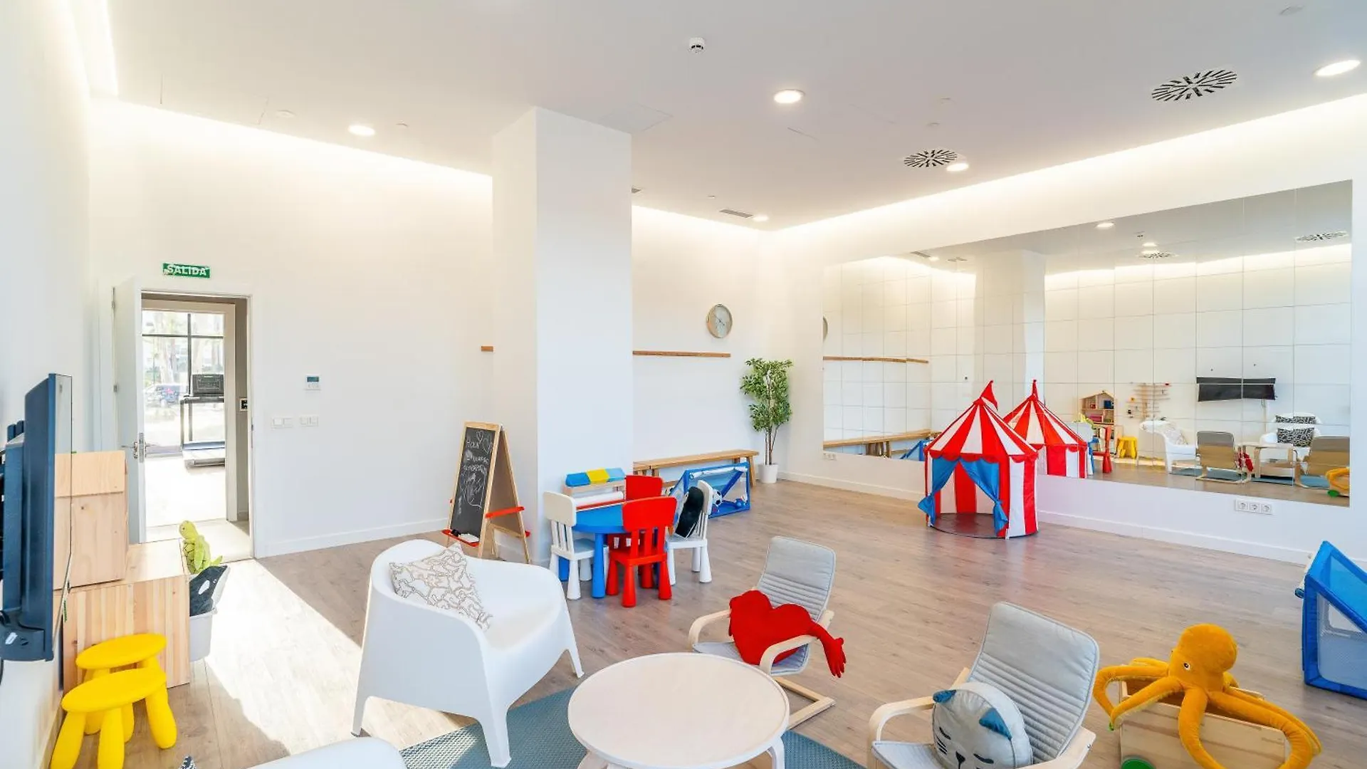 Malaga Tower Apartment